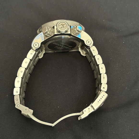 COLOR CHANGING VENOM - Picture 5 of 6